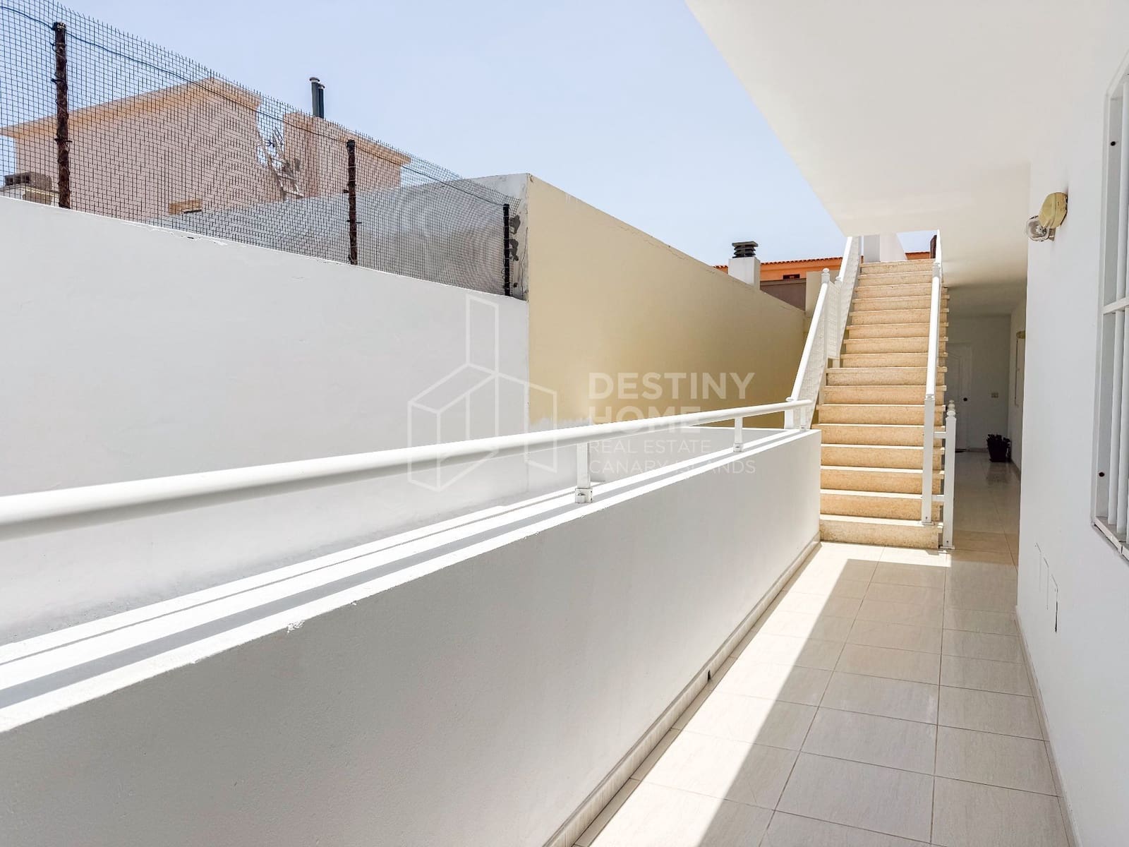 1 bedroom Apartment for sale in Corralejo - € 171,000 (Ref: 10015100)