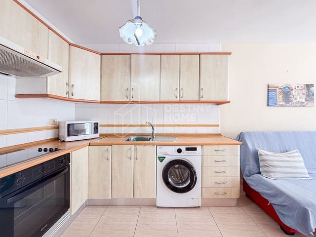 1 bedroom Apartment for sale in Corralejo, La Oliva - € 171,000 (Ref: 10015100)