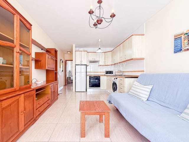 1 bedroom Apartment for sale in Corralejo, La Oliva - € 171,000 (Ref: 10015100)