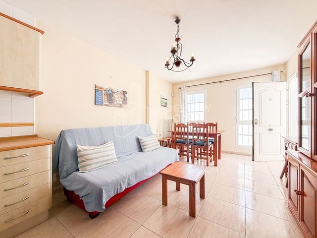 1 bedroom Apartment for sale in Corralejo, La Oliva - € 171,000 (Ref: 10015100)