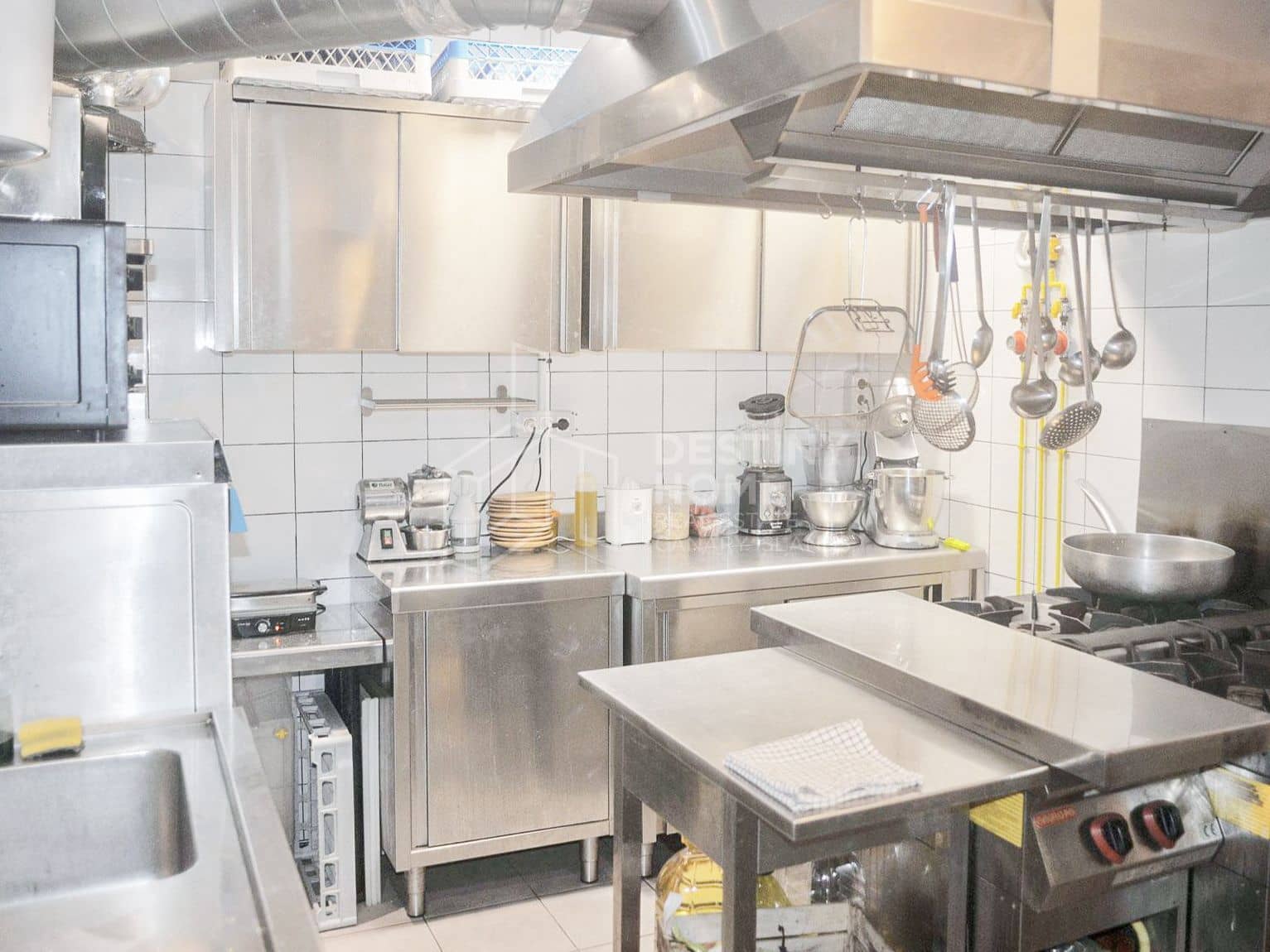1 makuuhuone Kaupallinen myytävänä paikassa Corralejo - 99 000 € (Ref: 10015101)