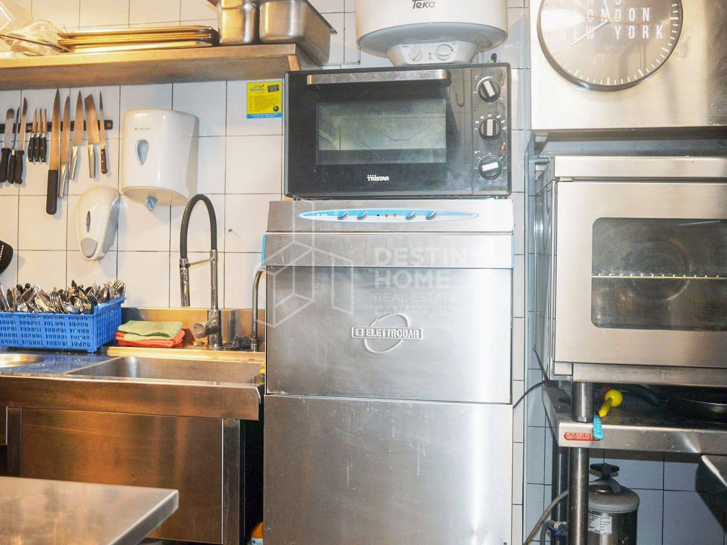 1 makuuhuone Kaupallinen myytävänä paikassa Corralejo - 99 000 € (Ref: 10015101)
