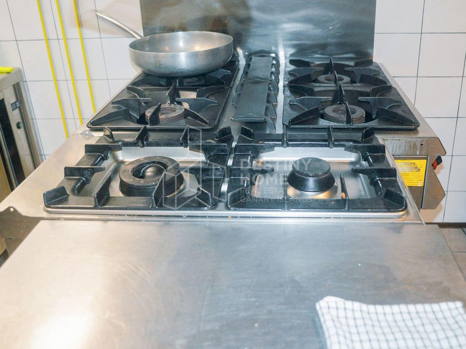 1 makuuhuone Kaupallinen myytävänä paikassa Corralejo - 99 000 € (Ref: 10015101)
