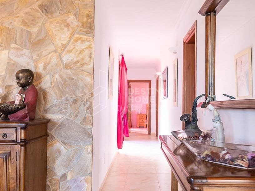 5 sovrum Villa till salu i Villaverde med pool garage - 970 000 € (Ref: 10022056)
