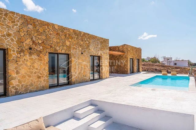 2 quarto Moradia para venda em Tindaya, La Oliva com piscina garagem - 825 000 € (Ref: 10022057)
