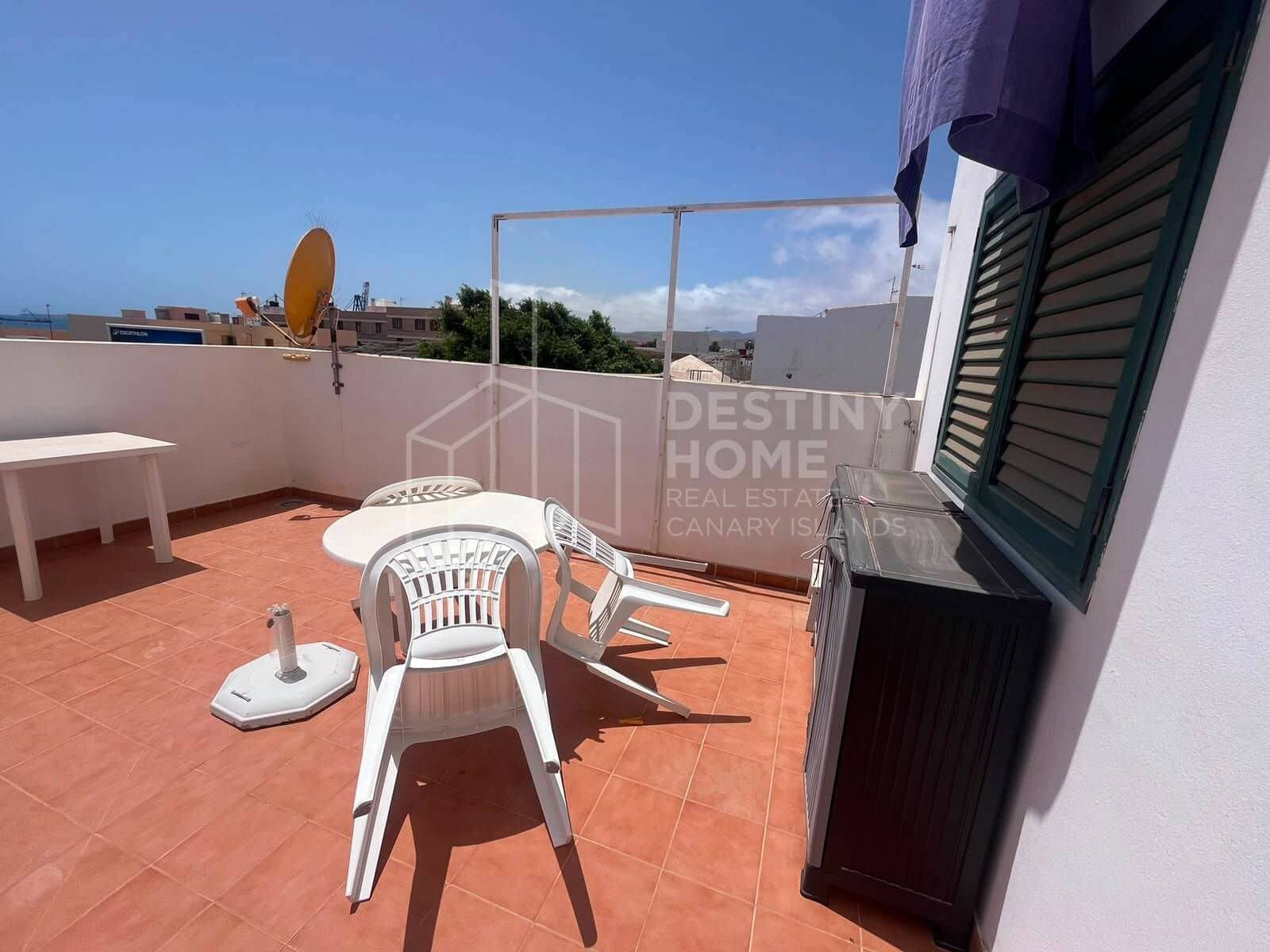 2 bedroom Flat for sale in Puerto del Rosario - € 195,000 (Ref: 10031545)