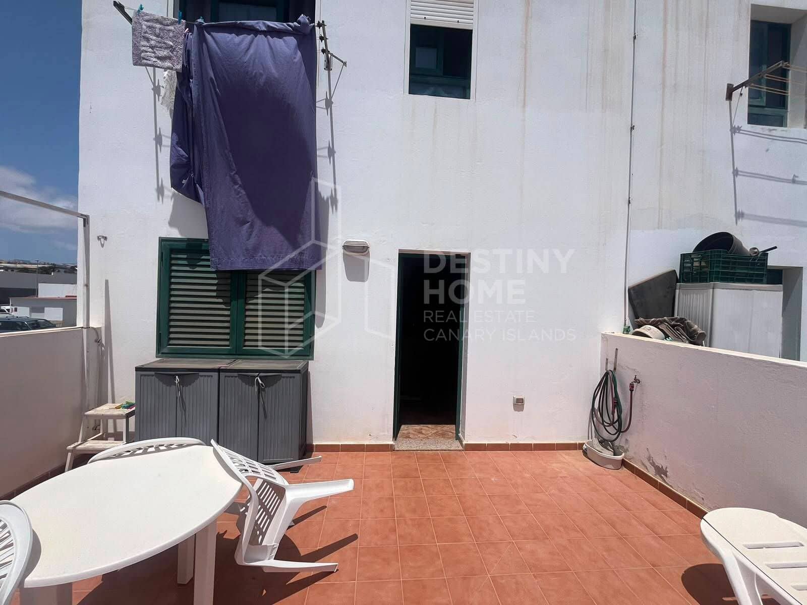 2 bedroom Flat for sale in Puerto del Rosario - € 195,000 (Ref: 10031545)
