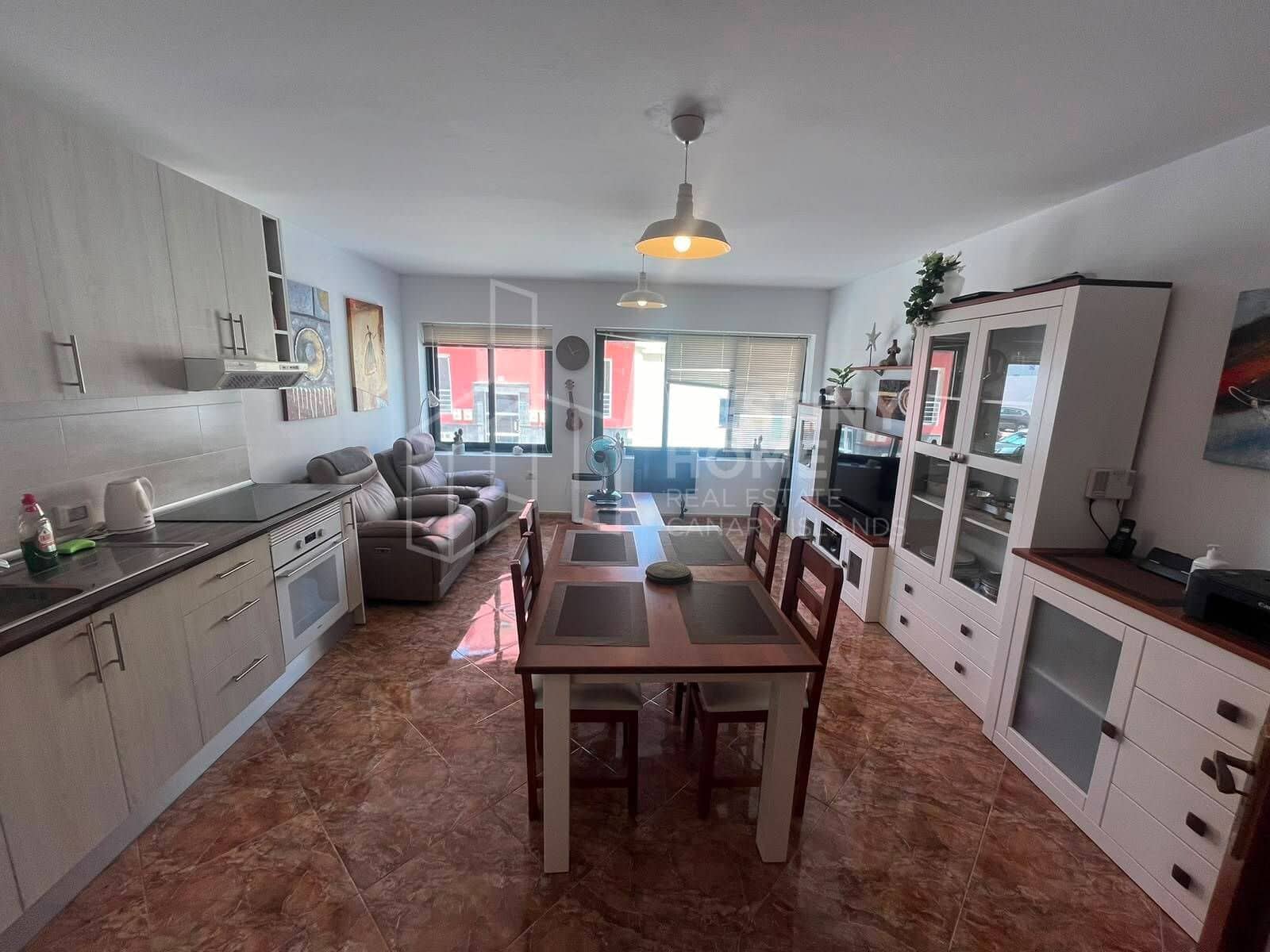 2 bedroom Flat for sale in Puerto del Rosario - € 195,000 (Ref: 10031545)