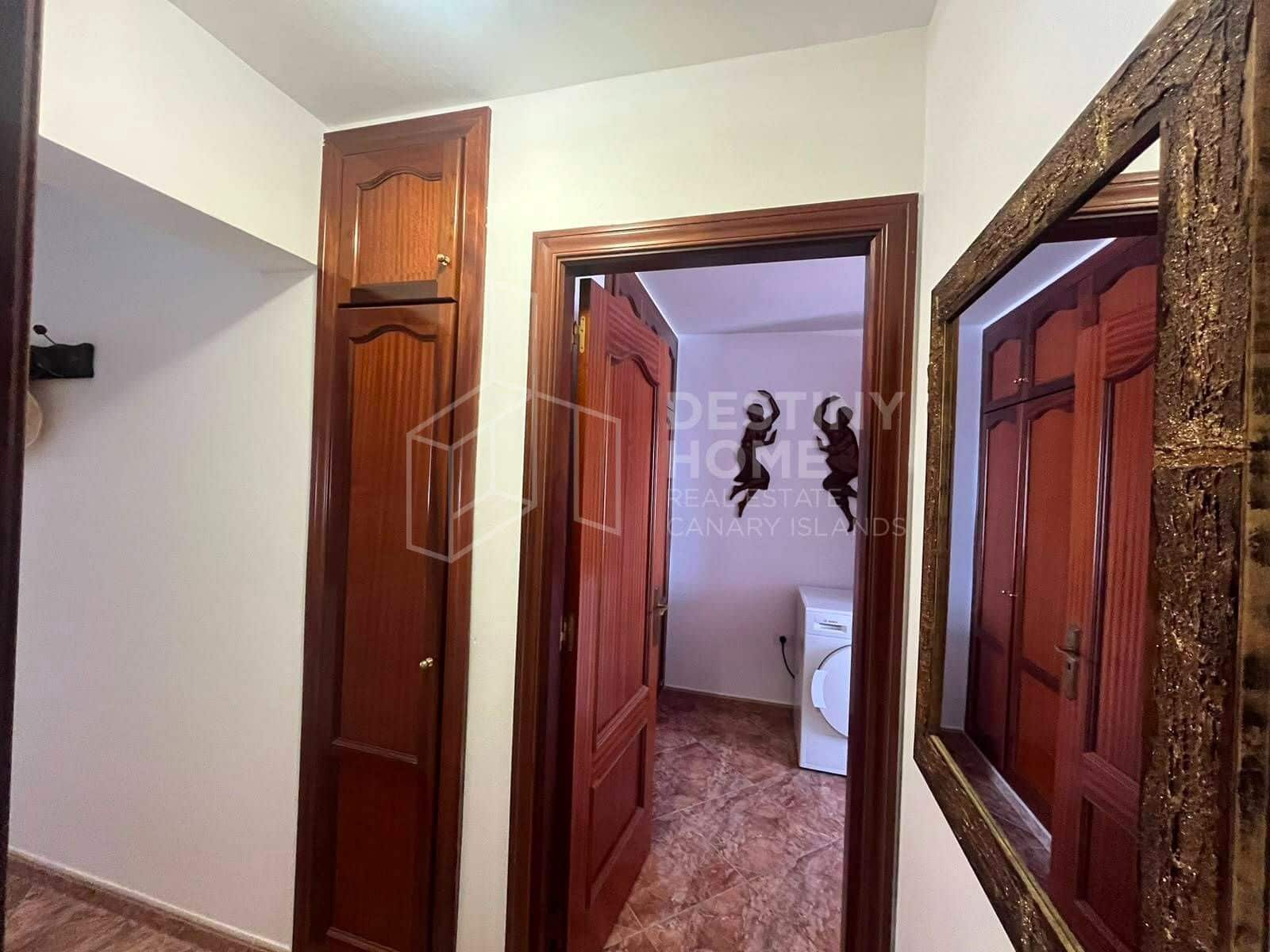 2 bedroom Flat for sale in Puerto del Rosario - € 195,000 (Ref: 10031545)