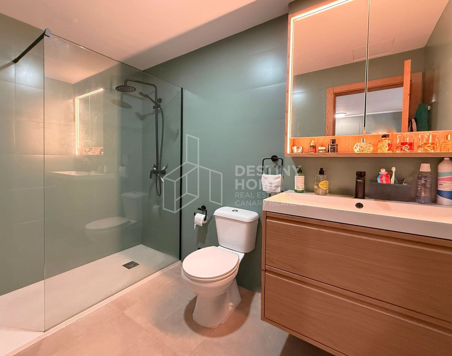 3 bedroom Townhouse for rent in El Cotillo with pool - € 1,900 (Ref: 10034966)