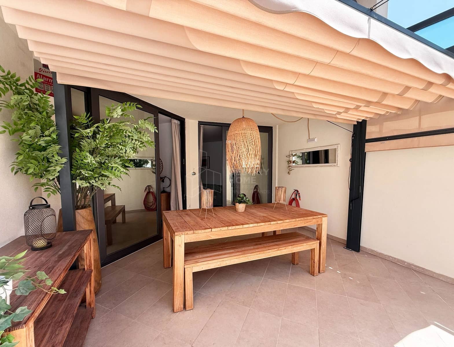 3 bedroom Townhouse for rent in El Cotillo with pool - € 1,900 (Ref: 10034966)