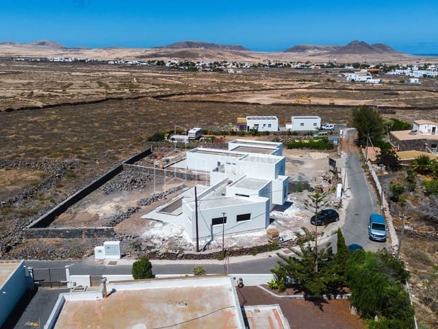 3 camera da letto Villa in vendita in Lajares, La Oliva con piscina garage - 1.095.000 € (Rif: 10034967)