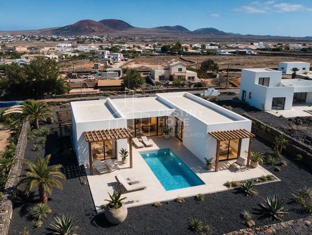 3 chambre Villa/Maison à vendre à Lajares, La Oliva avec piscine garage - 995 000 € (Ref: 10034968)