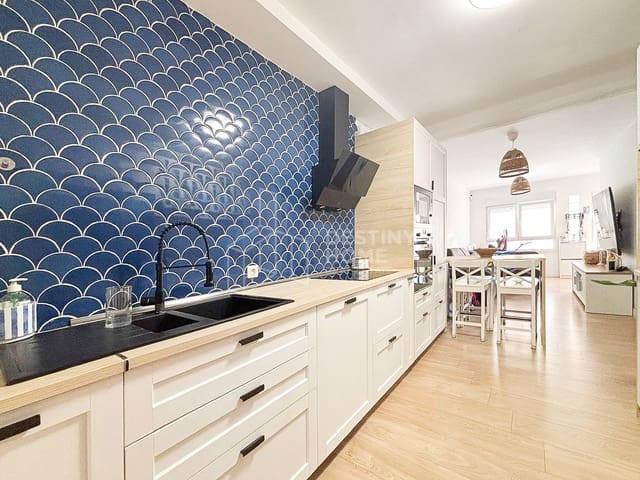 2 chambre Maison de Ville à vendre à El Matorral, Puerto del Rosario avec garage - 220 000 € (Ref: 10037035)