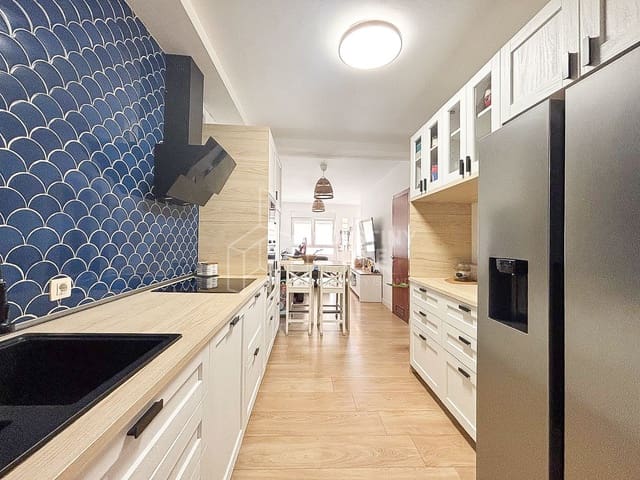 2 chambre Maison de Ville à vendre à El Matorral, Puerto del Rosario avec garage - 220 000 € (Ref: 10037035)