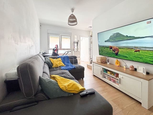 2 chambre Maison de Ville à vendre à El Matorral, Puerto del Rosario avec garage - 220 000 € (Ref: 10037035)