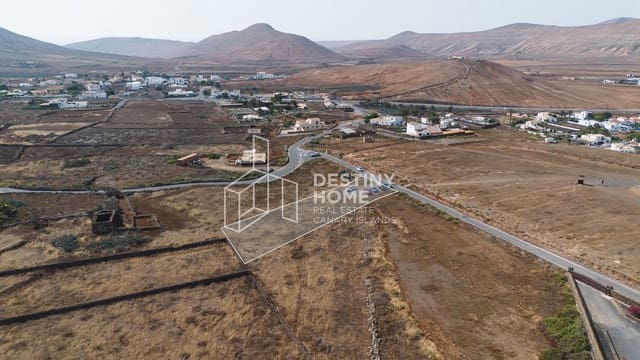 Terreno/Finca Rústica en Villaverde, La Oliva en venta - 160.000 € (Ref: 10037036)