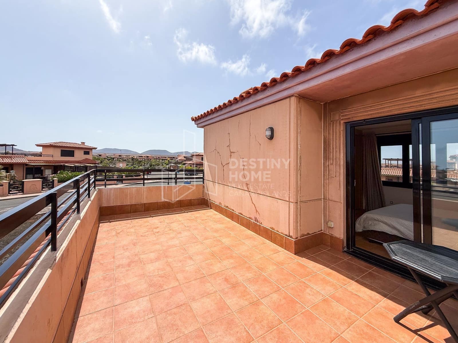 2 bedroom Villa for rent in Lajares with pool - € 1,600 (Ref: 10046929)