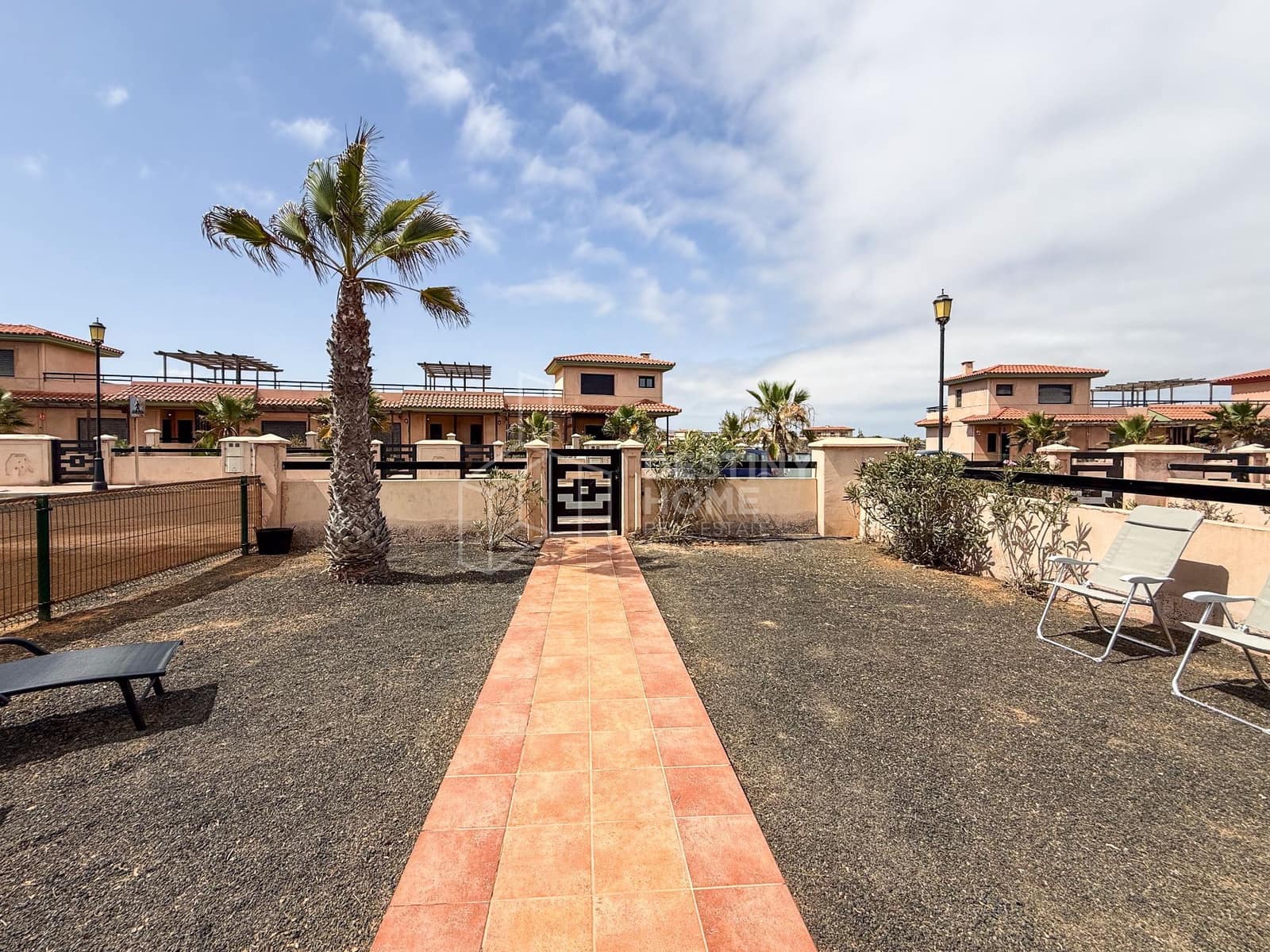 2 bedroom Villa for rent in Lajares with pool - € 1,600 (Ref: 10046929)