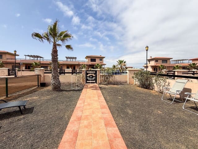 2 bedroom Villa for rent in Lajares, La Oliva with pool - € 1,600 (Ref: 10046929)