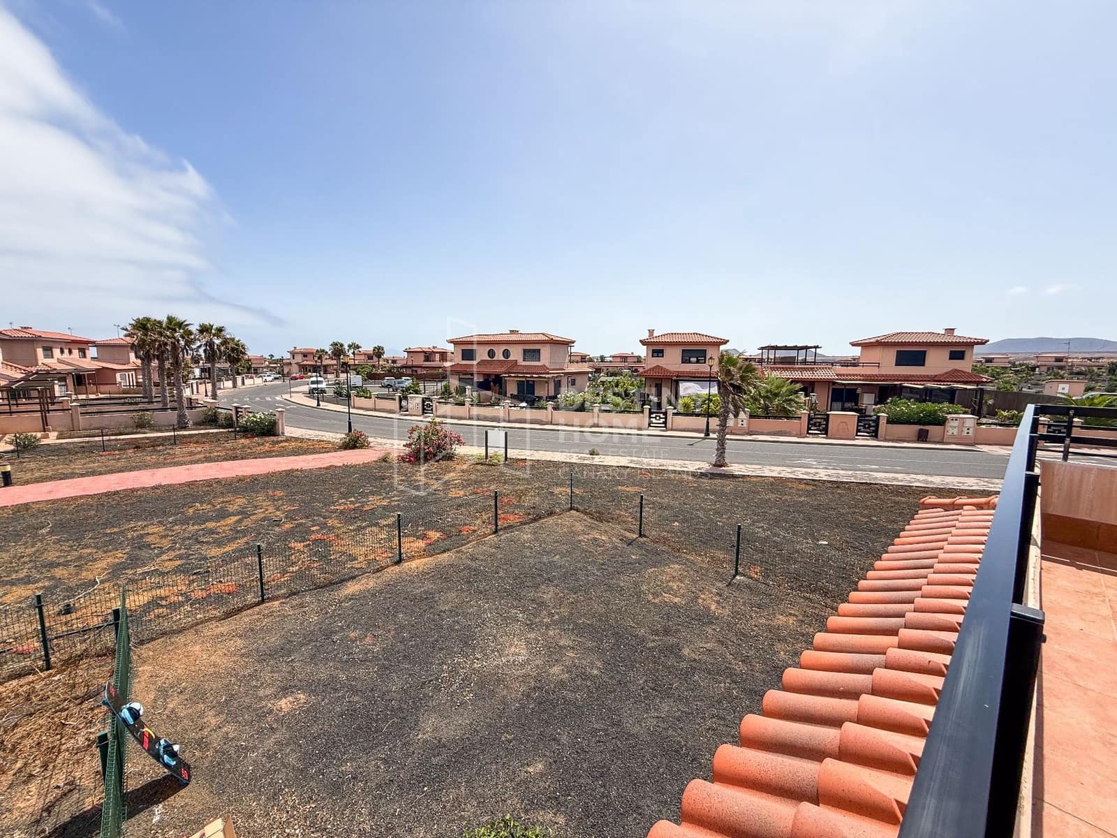 2 bedroom Villa for rent in Lajares with pool - € 1,600 (Ref: 10046929)