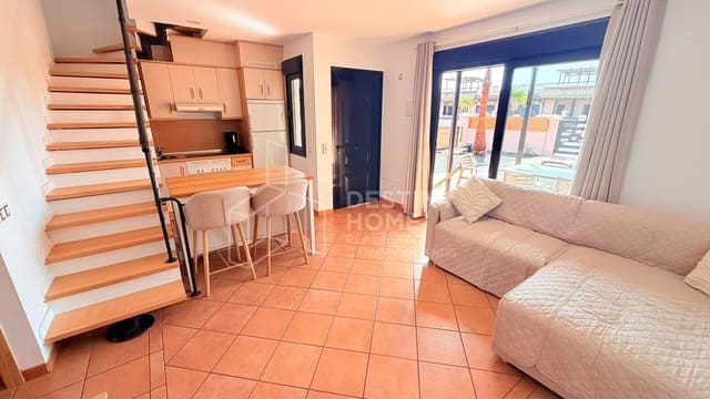 Chalet de 2 habitaciones en Lajares, La Oliva en alquiler con piscina - 1.500 € (Ref: 10046929)