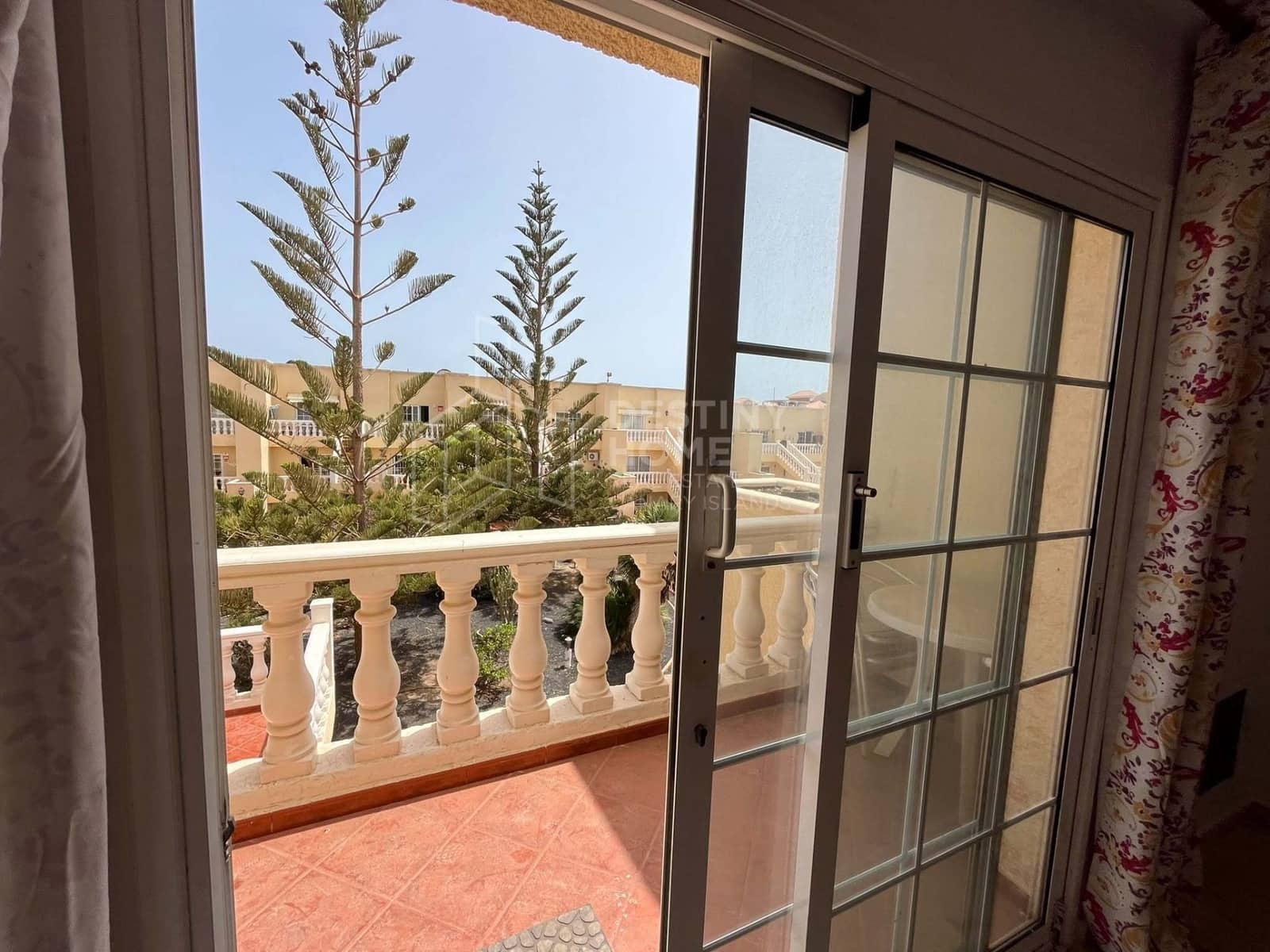 1 bedroom Apartment for sale in Caleta de Fuste with pool garage - € 159,000 (Ref: 10061339)