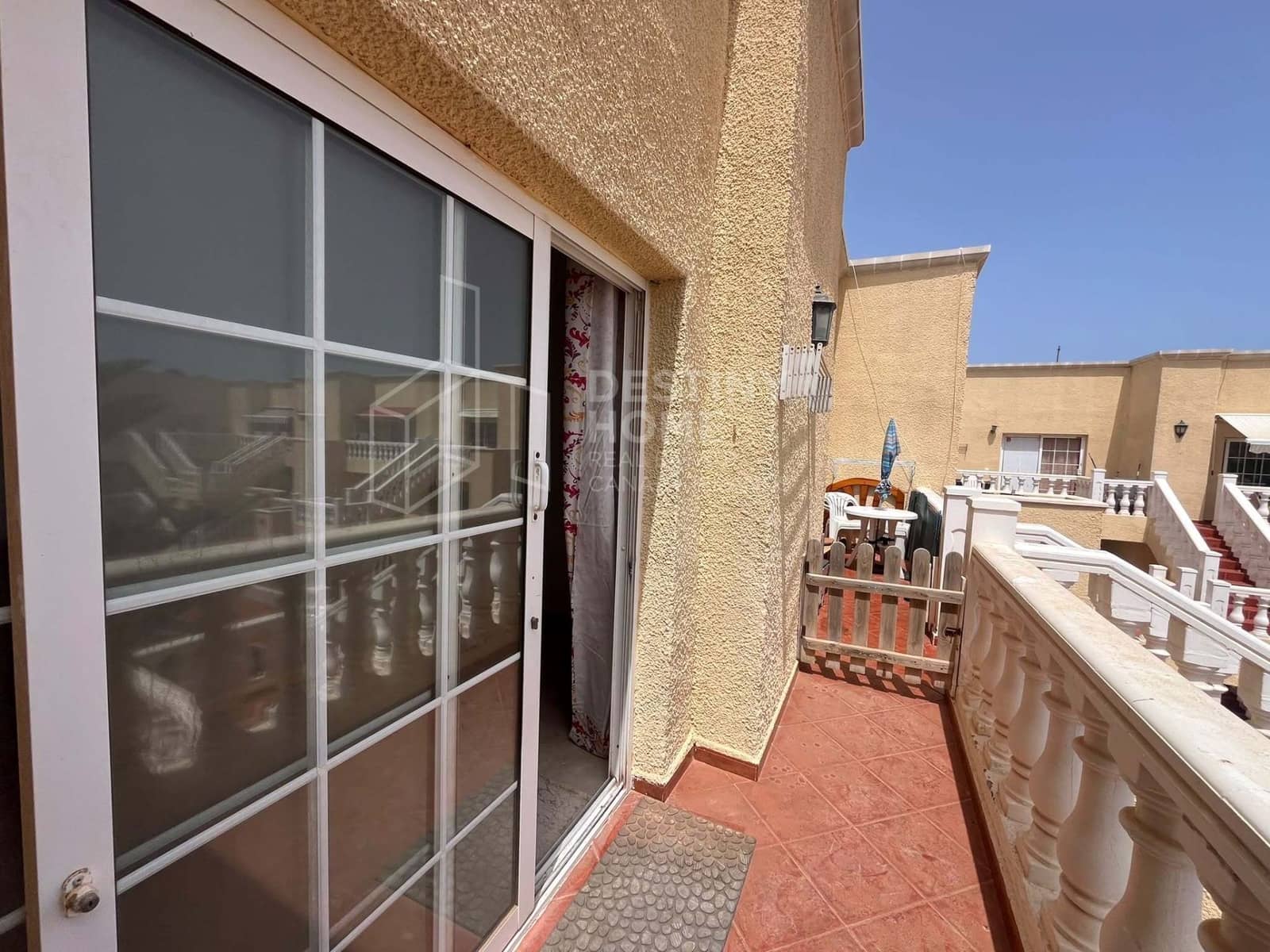 1 bedroom Apartment for sale in Caleta de Fuste with pool garage - € 159,000 (Ref: 10061339)