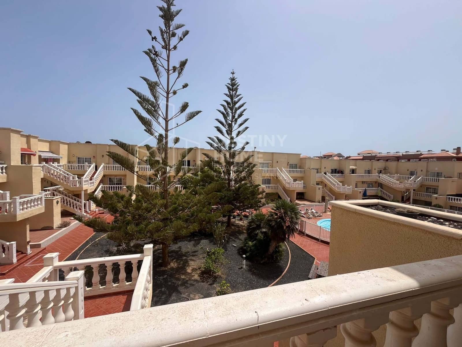 1 bedroom Apartment for sale in Caleta de Fuste with pool garage - € 159,000 (Ref: 10061339)