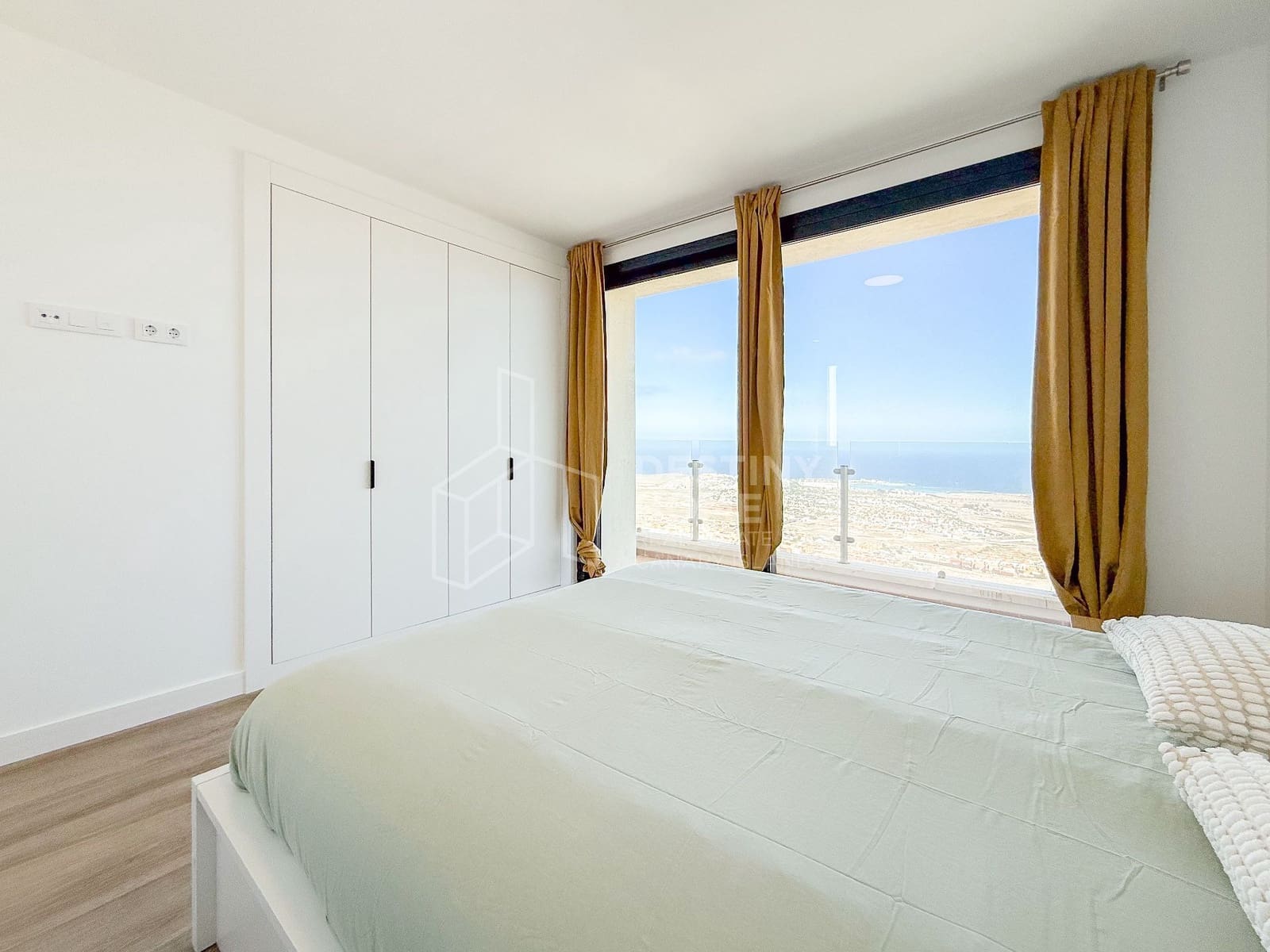2 Zimmer Wohnung zu vermieten in Caleta de Fuste mit Garage - 2.500 € (Ref: 10075384)