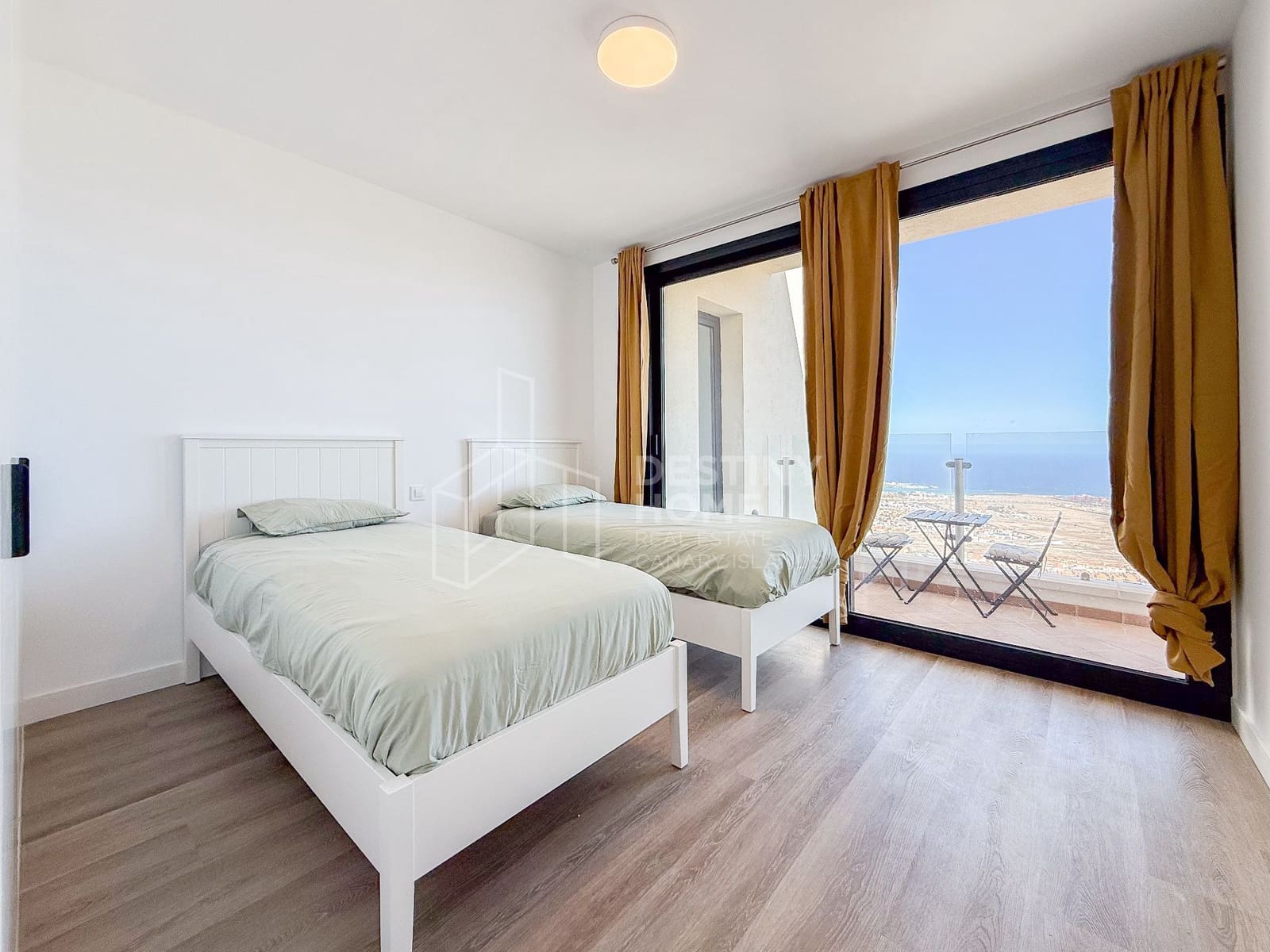 2 Zimmer Wohnung zu vermieten in Caleta de Fuste mit Garage - 2.500 € (Ref: 10075384)