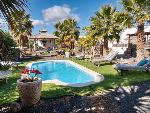 15 sovrum Villa till salu i Lajares, La Oliva med pool garage - 934 500 € (Ref: 10077668)