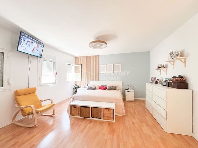 Casa de 3 habitaciones en Puerto del Rosario en venta con garaje - 299.500 € (Ref: 10108959)