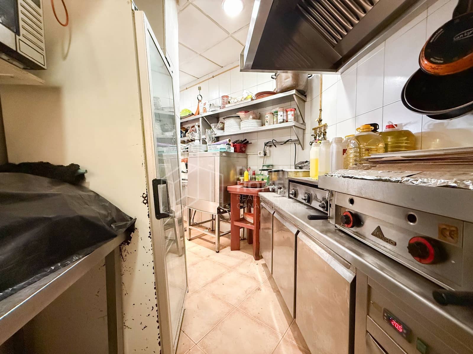 1 bedroom Commercial for sale in Corralejo - € 90,000 (Ref: 10118815)