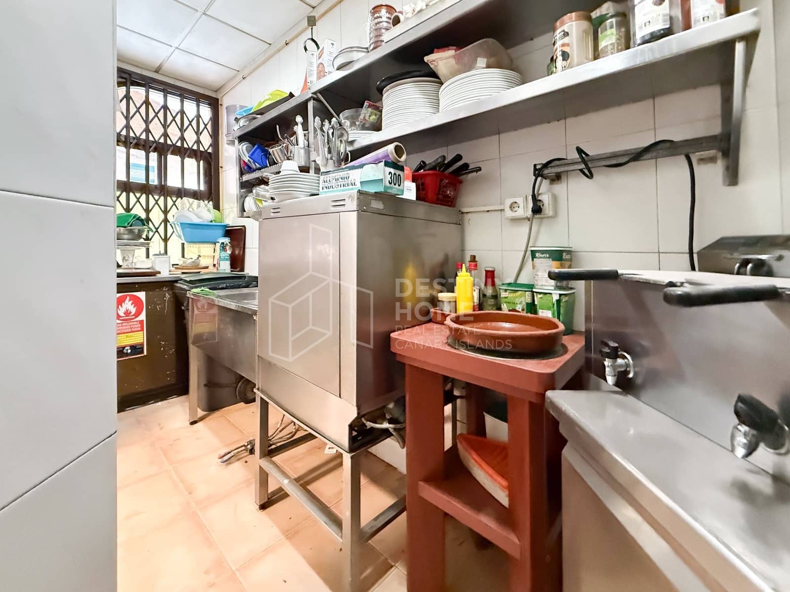 1 bedroom Commercial for sale in Corralejo - € 90,000 (Ref: 10118815)