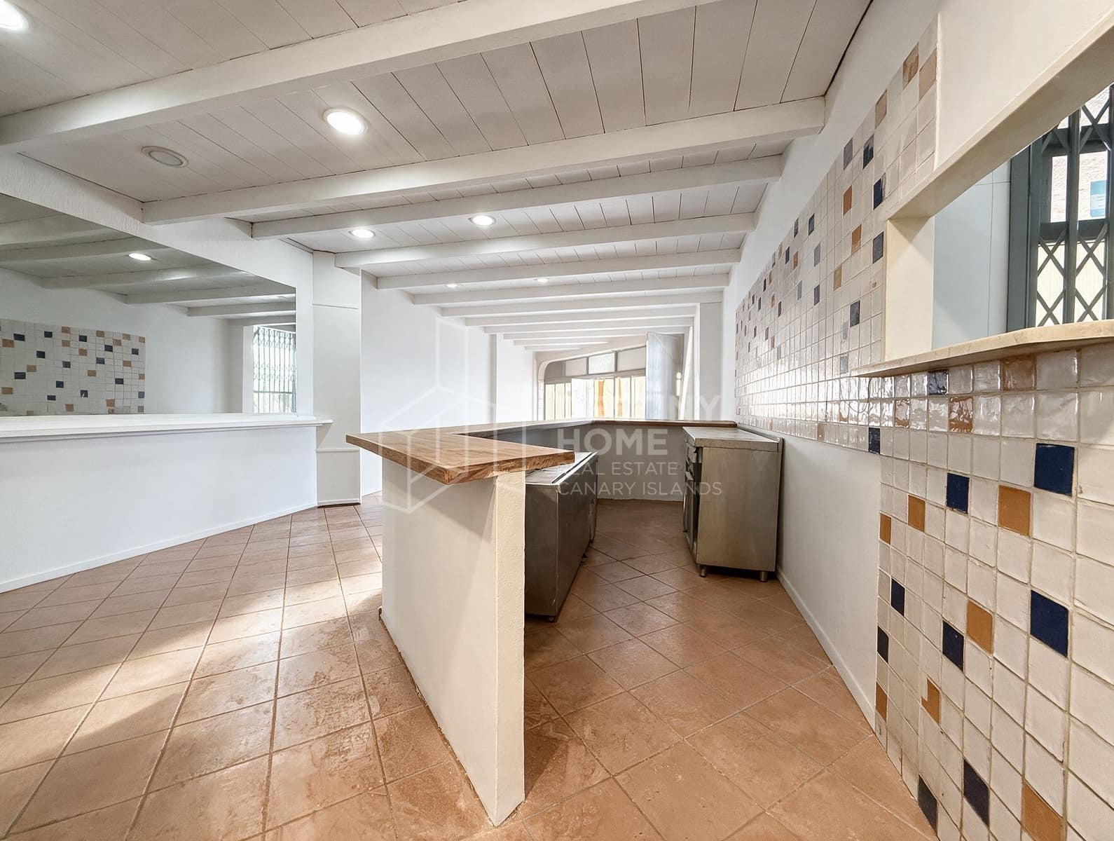 1 bedroom Commercial for sale in Corralejo - € 90,000 (Ref: 10118815)