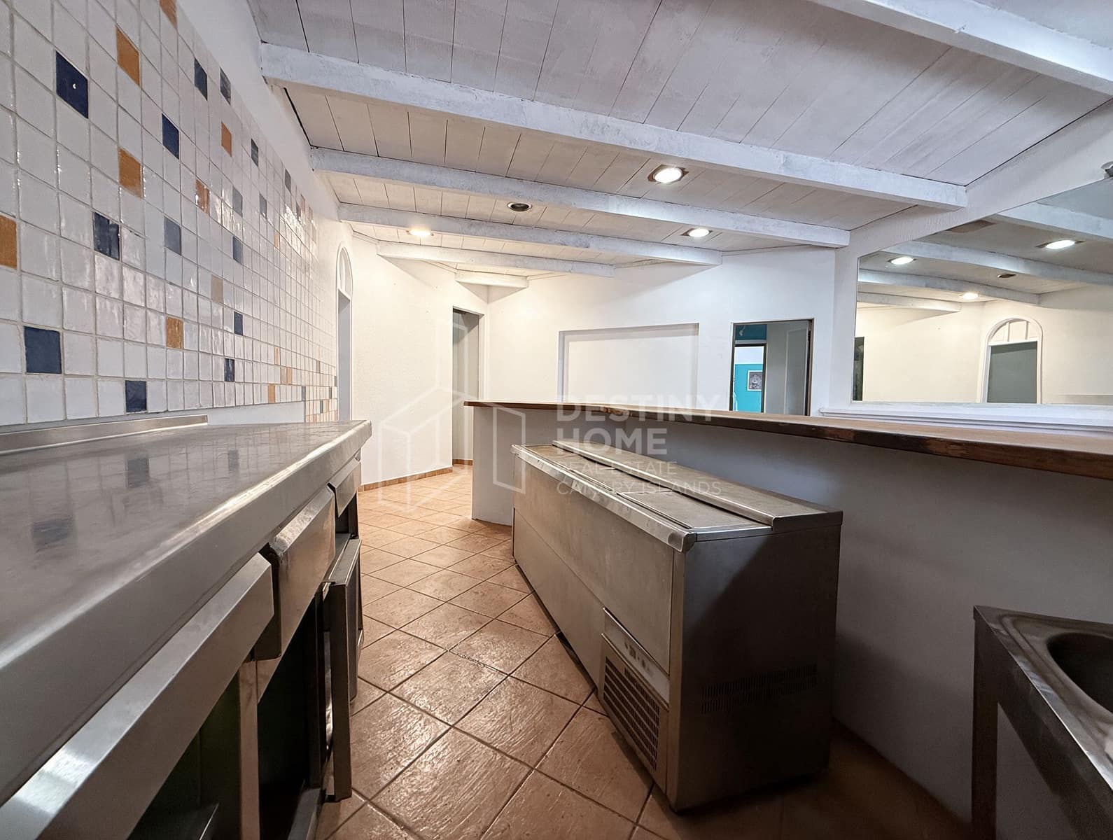 1 bedroom Commercial for sale in Corralejo - € 90,000 (Ref: 10118815)
