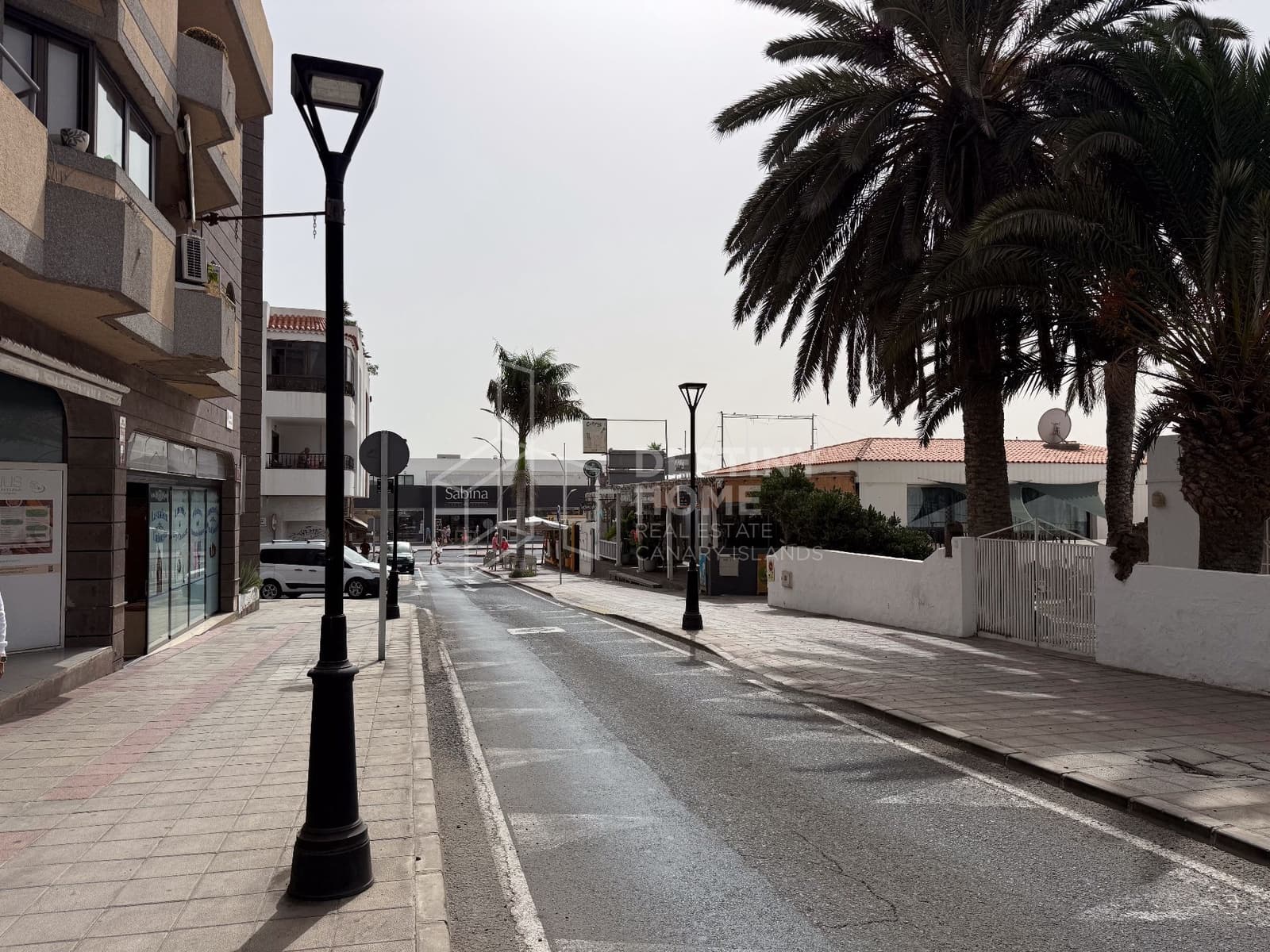 1 bedroom Commercial for sale in Corralejo - € 90,000 (Ref: 10118815)