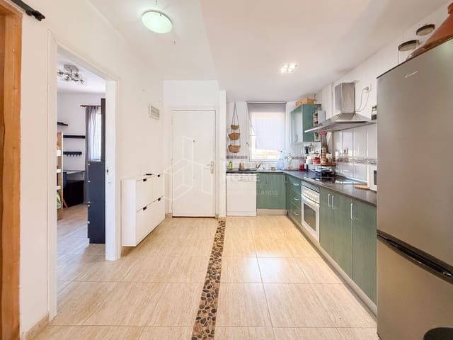 2 slaapkamer Appartement te koop in La Oliva met garage - € 185.000 (Ref: 10123490)