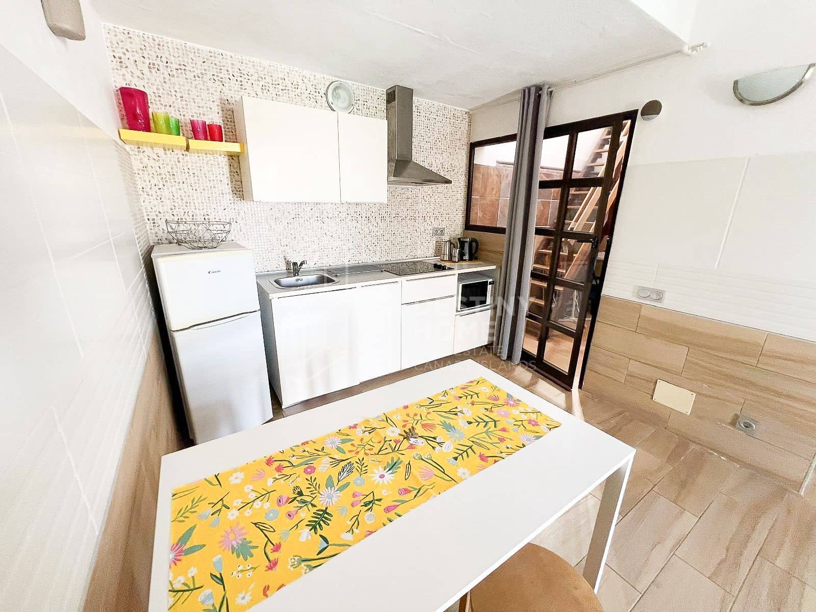 1 slaapkamer Appartement te koop in Costa de Antigua met zwembad - € 150.000 (Ref: 10128111)