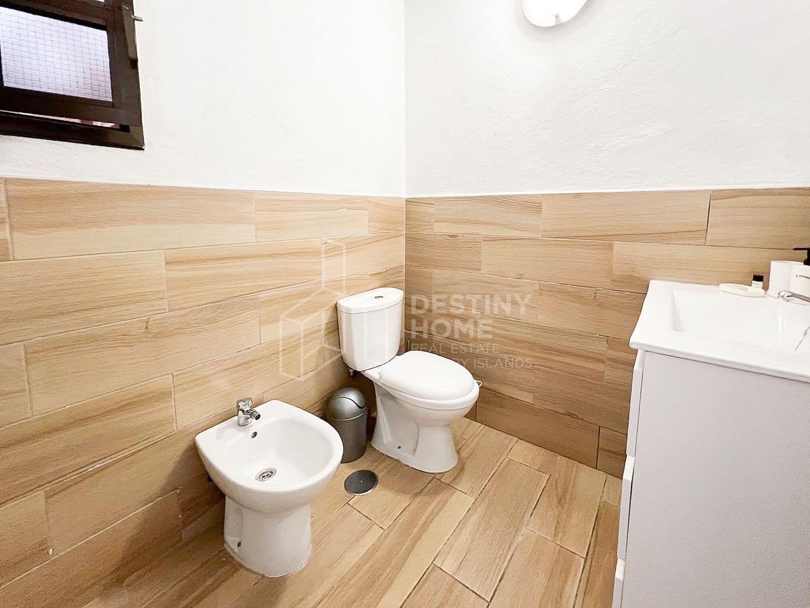 1 slaapkamer Appartement te koop in Costa de Antigua met zwembad - € 150.000 (Ref: 10128111)