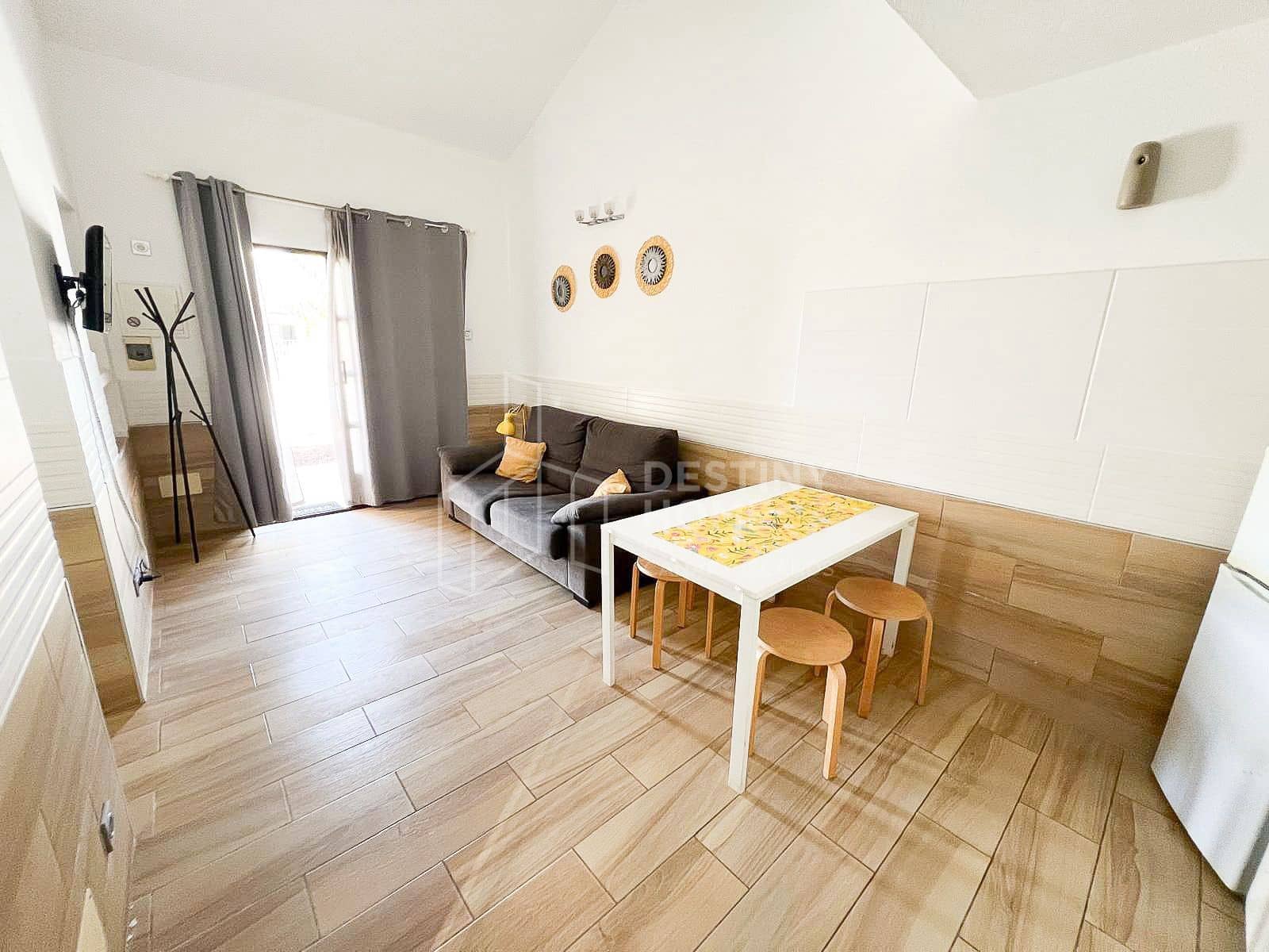 1 slaapkamer Appartement te koop in Costa de Antigua met zwembad - € 150.000 (Ref: 10128111)