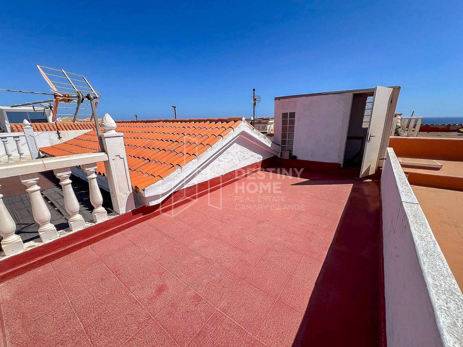 1 slaapkamer Appartement te koop in Costa de Antigua met zwembad - € 150.000 (Ref: 10128111)