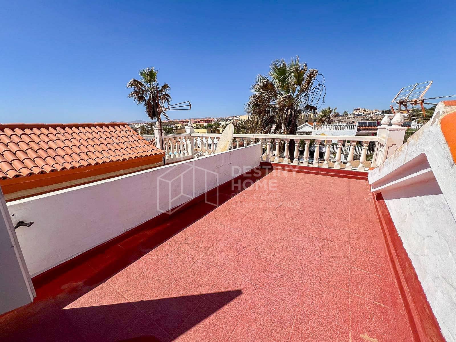 1 slaapkamer Appartement te koop in Costa de Antigua met zwembad - € 150.000 (Ref: 10128111)