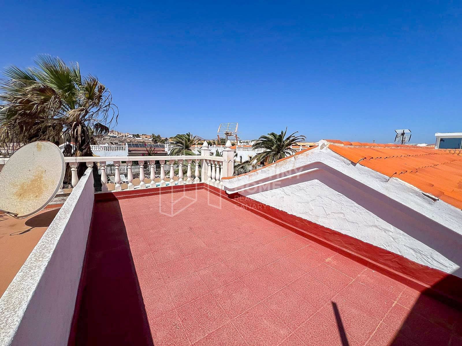 1 slaapkamer Appartement te koop in Costa de Antigua met zwembad - € 150.000 (Ref: 10128111)