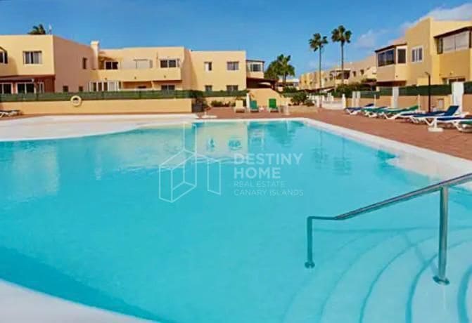 2 sovrum Lägenhet till salu i Corralejo med pool garage - 295 000 € (Ref: 10131278)