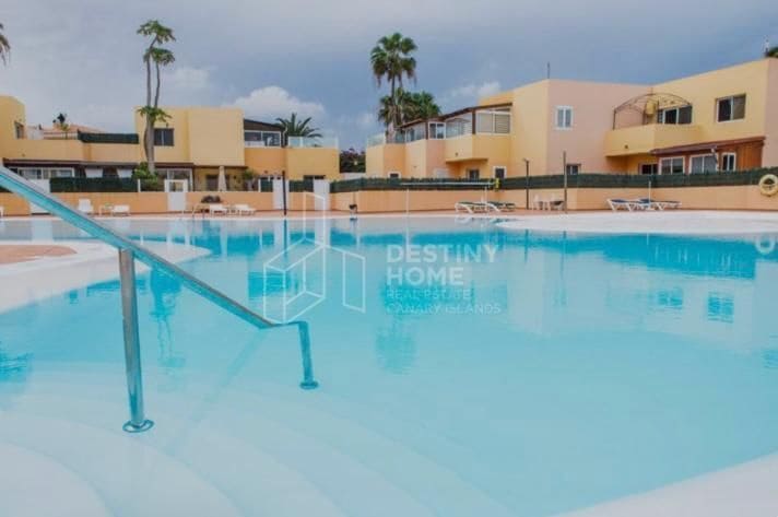 2 sovrum Lägenhet till salu i Corralejo med pool garage - 295 000 € (Ref: 10131278)