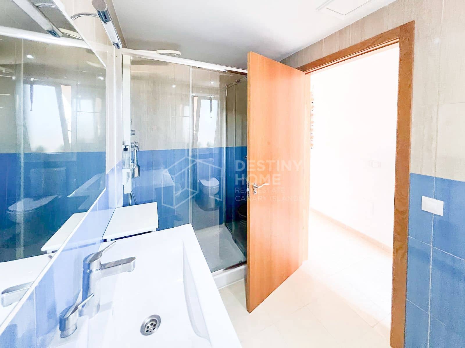 2 sovrum Lägenhet till salu i Corralejo med pool garage - 295 000 € (Ref: 10131278)