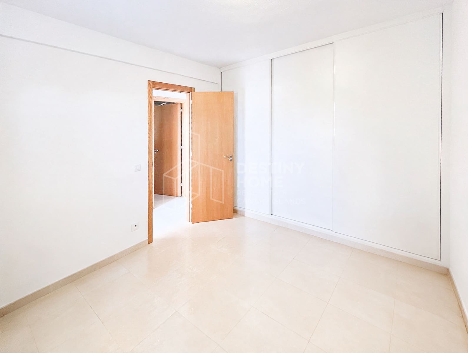 2 sovrum Lägenhet till salu i Corralejo med pool garage - 295 000 € (Ref: 10131278)