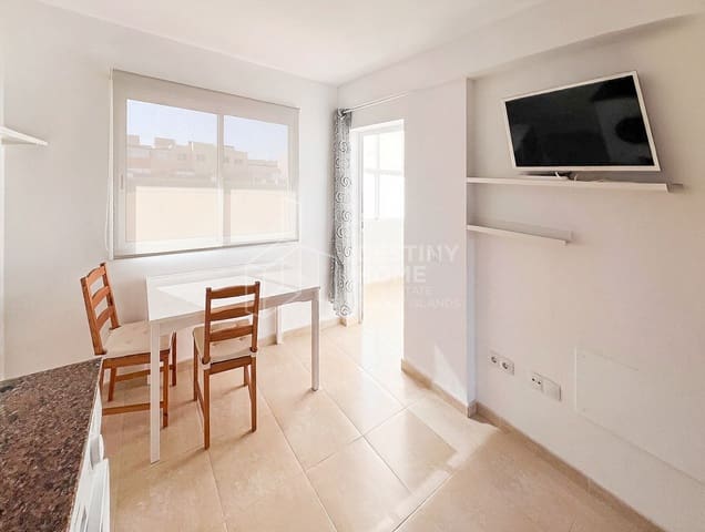 2 sovrum Lägenhet till salu i Corralejo, La Oliva med pool garage - 295 000 € (Ref: 10131278)